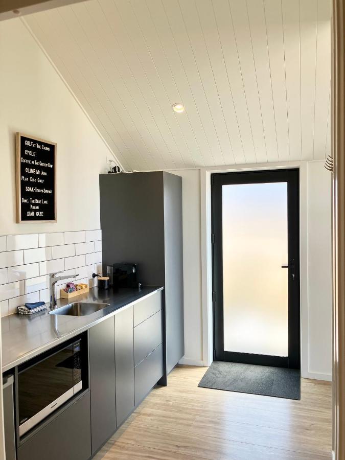 The Quarters Unit 2 - Tekapo Apartment *