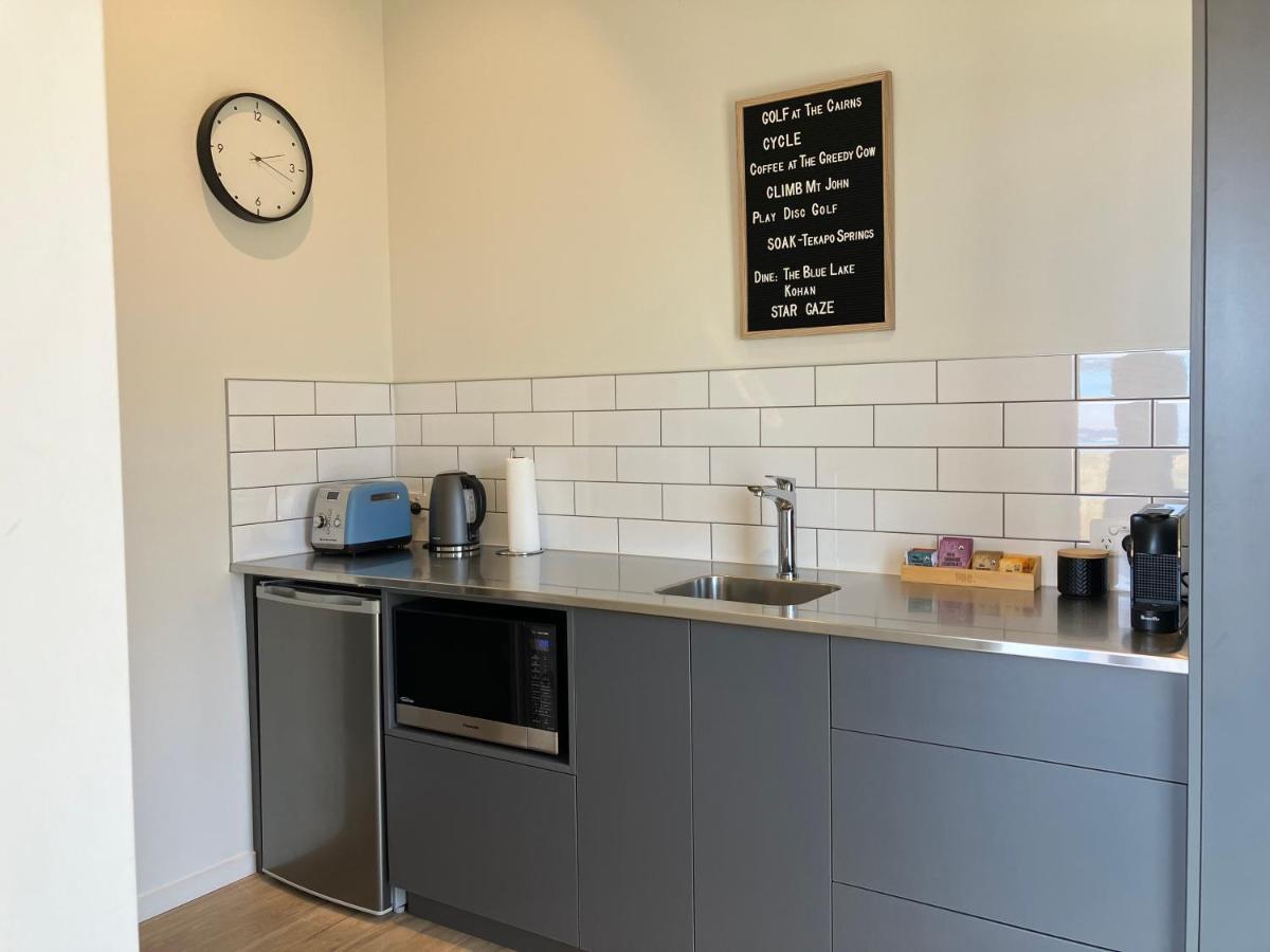 The Quarters Unit 2 - Tekapo Apartment *